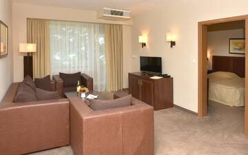 Люкс с 1 спальней и видом на море в  Lotos Hotel, Riviera Holiday Club